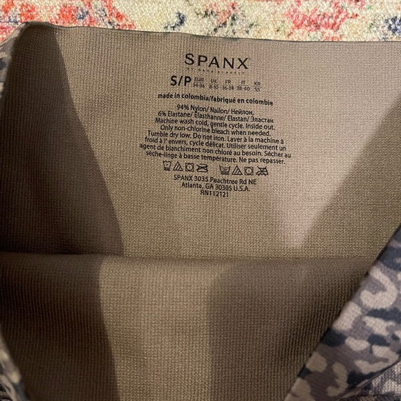 Spanx ‘Look At Me Now’ Seamless Leggings Mini Leopard in Size Small - Picture 11 of 13